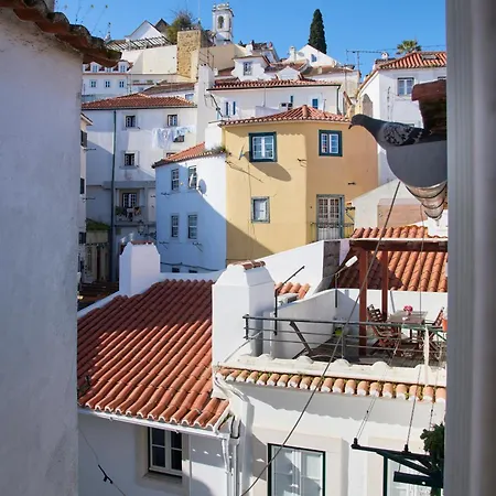 2 Guest In The Center Of Alfama Apartment Lisbon