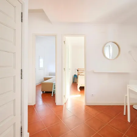 2 Guest In The Center Of Alfama Apartment Lisbon
